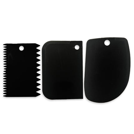 3 hand spatulas