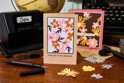 2D Texture Fades w/ Thinlits Die by Tim Holtz Vault Side-Order Floristry (1+11pcs)